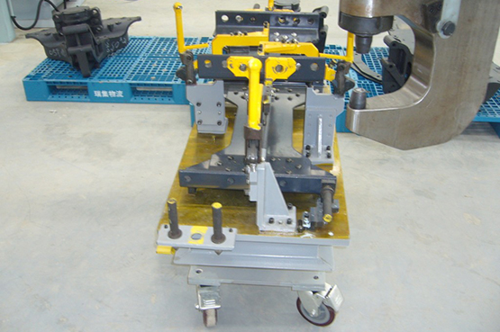 Precautions for operation of riveting machine