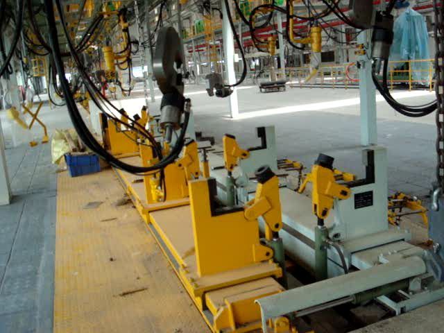 Assembly fixture for medium and light truck frame assembly (on-site)