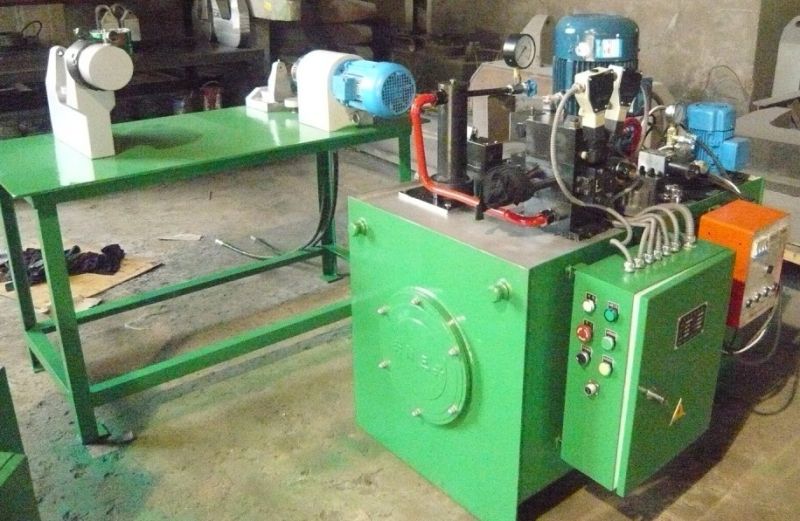 Gate riveting machine