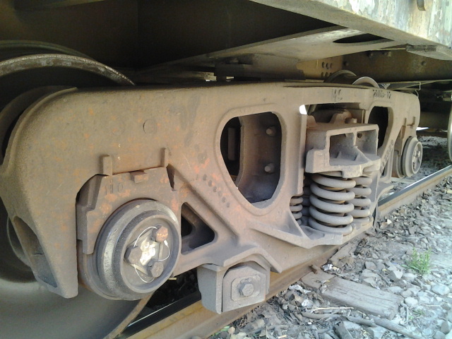 Wear plate riveting