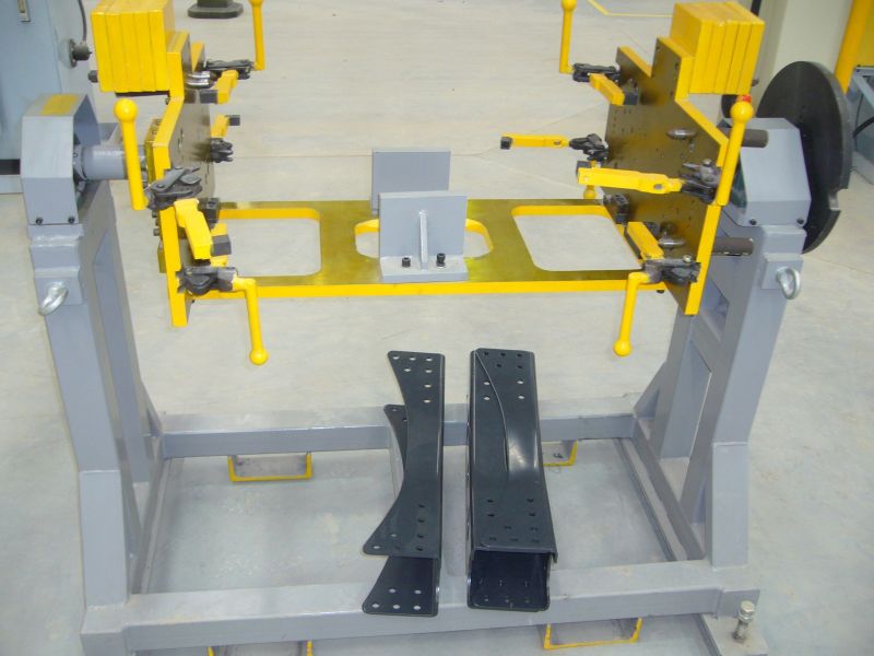 Frame crossbeam assembly fixture