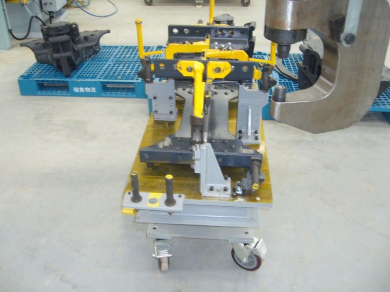 Frame crossbeam assembly fixture
